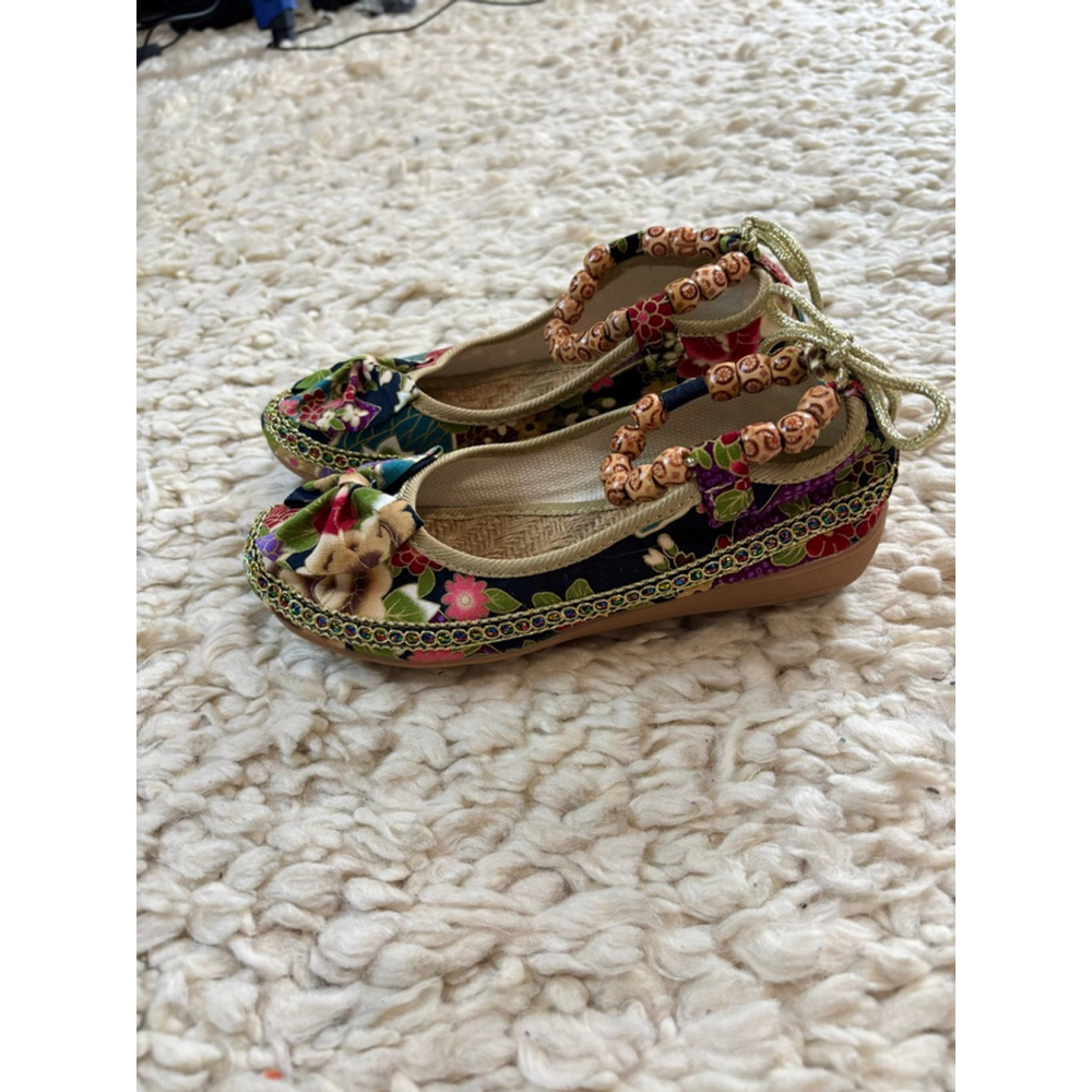 Women's Unbranded Black Multi-color Floral Beaded Flats size 36 - Picture 1 of 11